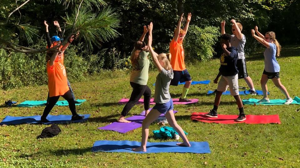 GROUP YOGA CLASS (MAX 5 PEOPLE ONLY) | Do Yoga | Online Yoga Classes